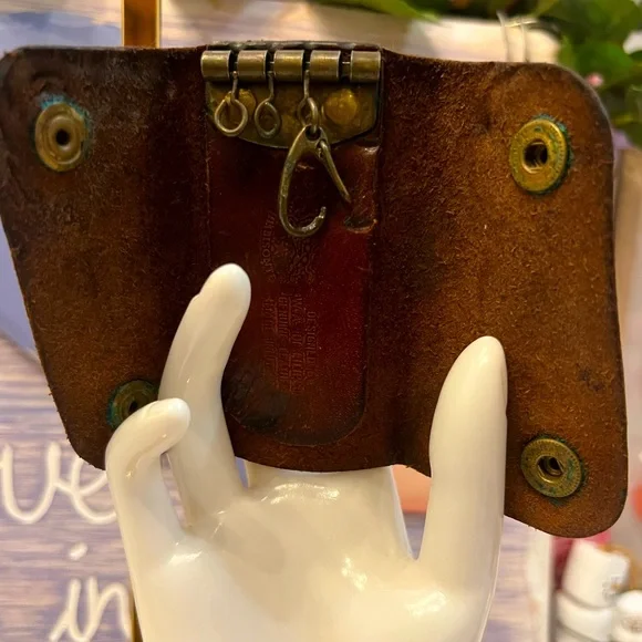 Vintage IL Bisonte Leather Key Holder